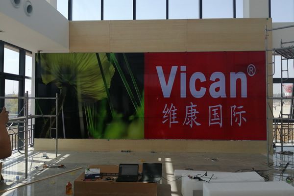 會(huì)議室拼接屏選擇哪款比較好？